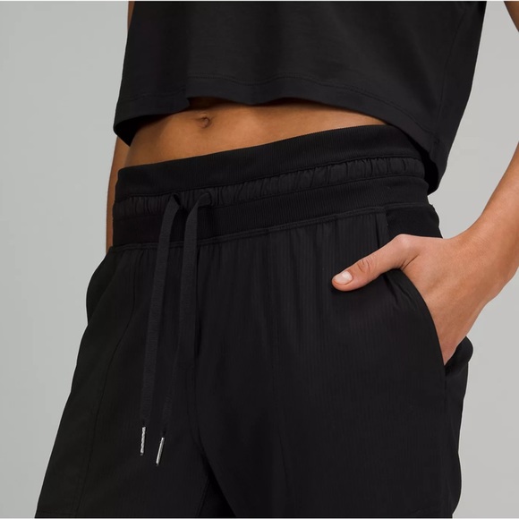 Lululemon Dance Studio Mid-Rise Cropped Pant Black Pinstripe - Picture 5 of 13